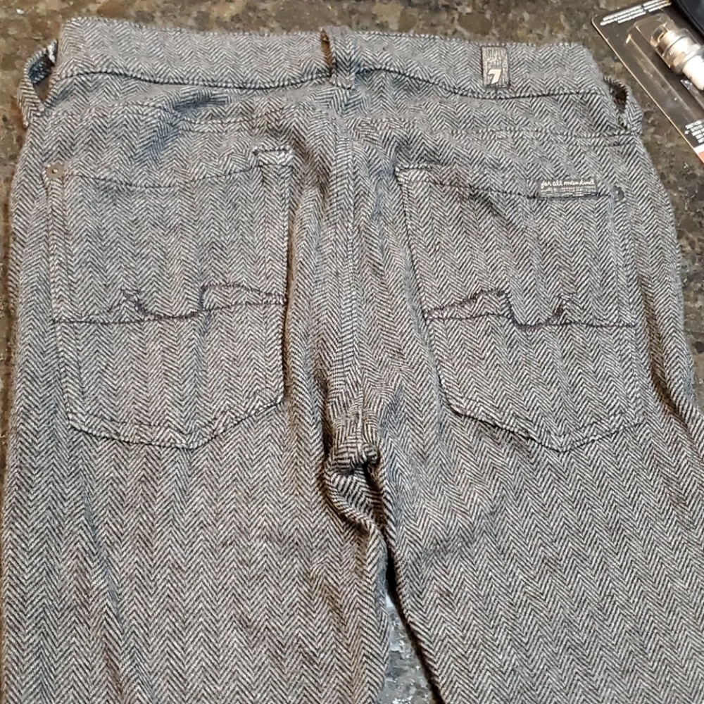 Women's fitted pants for all mankind